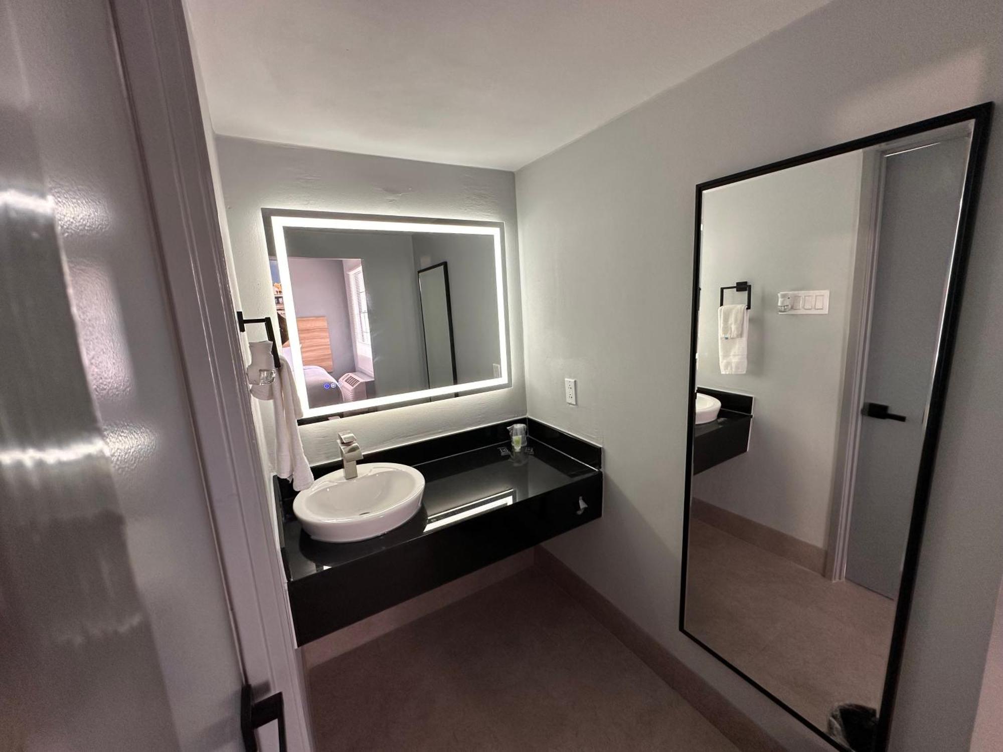 Scottish Inns & Suites Texas City Extérieur photo